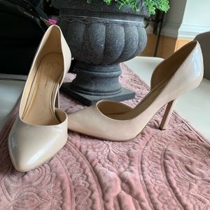 Jessica Simpson point toe pump